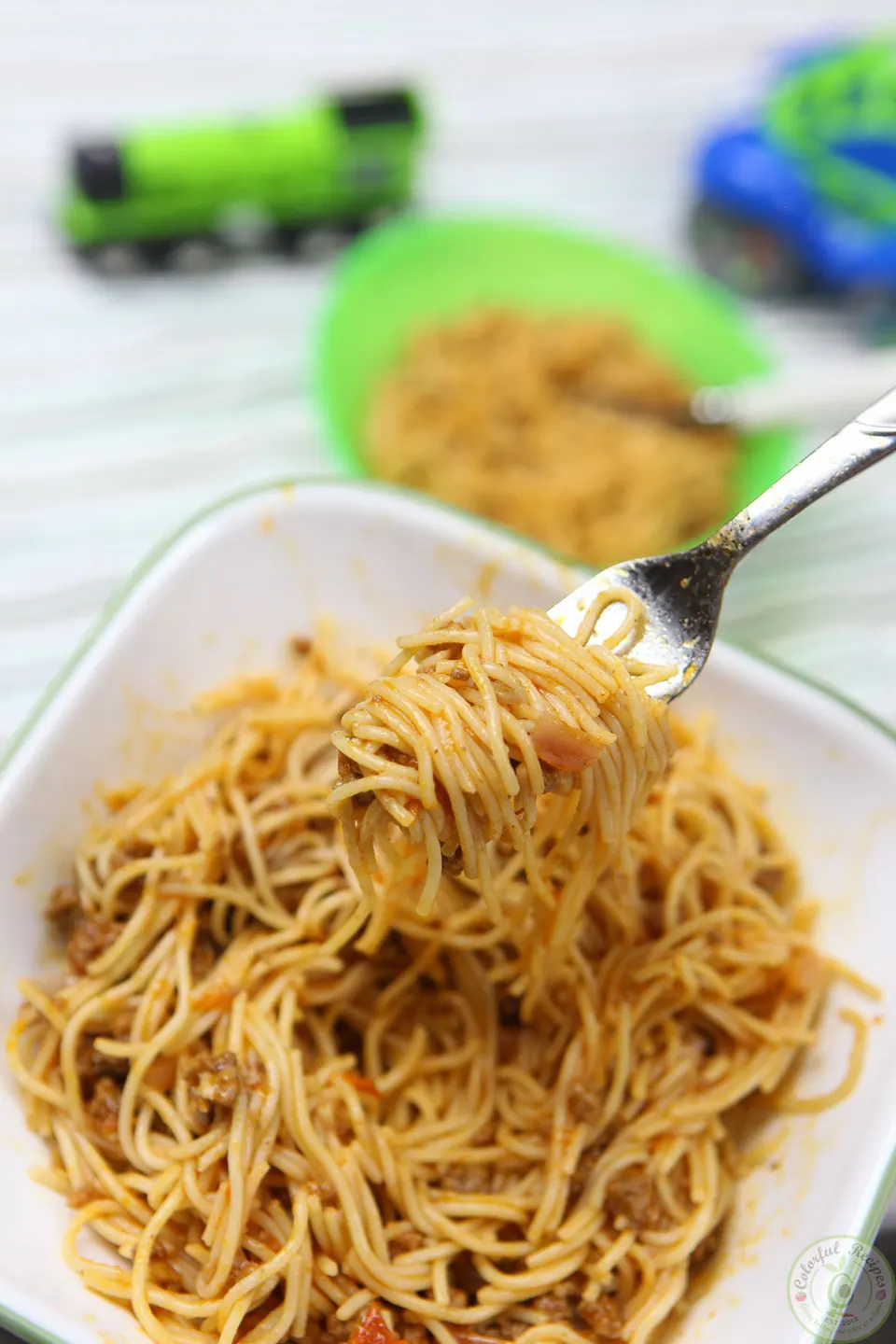 Big bowl of comforting toddler approved simple beef spaghetti