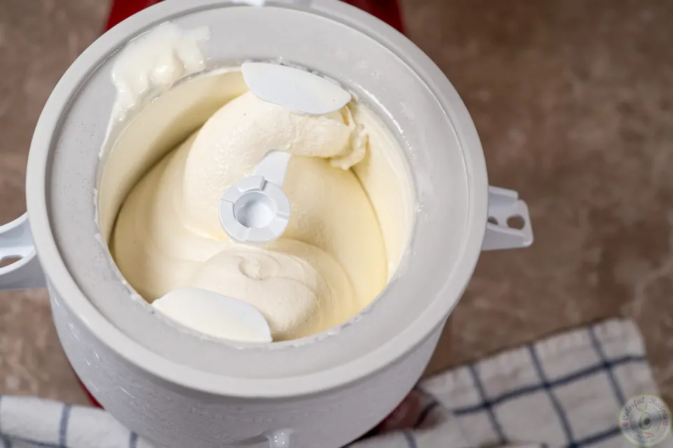 Milk ice cream booza churning in the ice cream maker